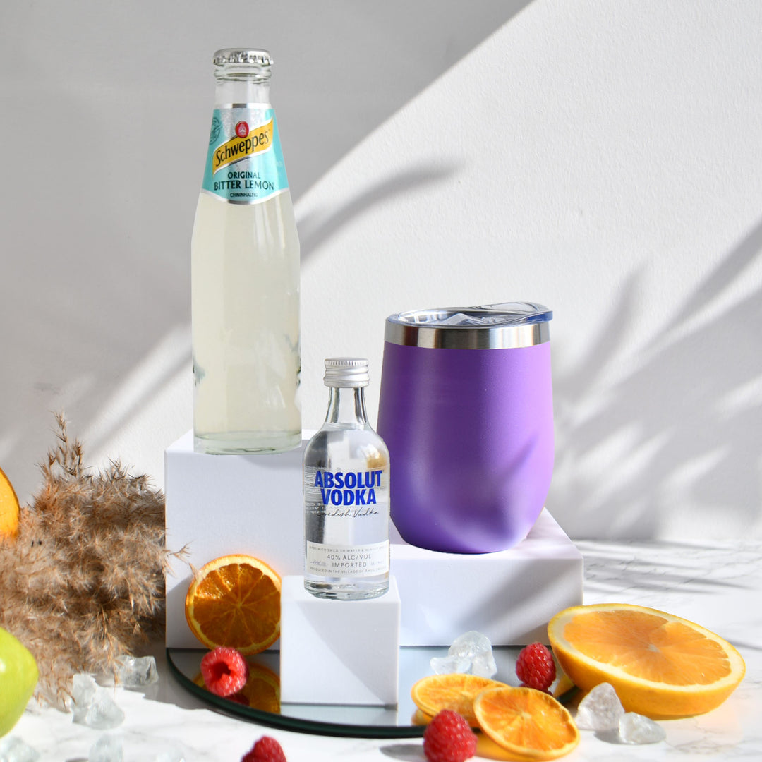 Geschenk-Set mit Becher + Wunschgravur inkl. Absolut Vodka + Mischgetränk