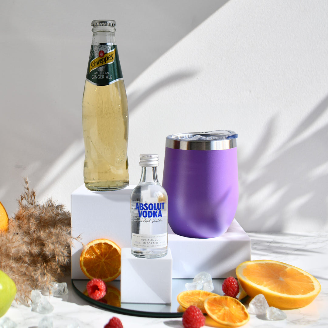 Geschenk-Set mit Becher + Wunschgravur inkl. Absolut Vodka + Mischgetränk