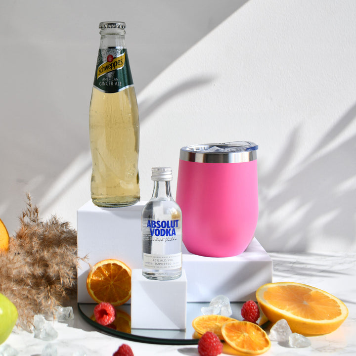 Geschenk-Set mit Becher + Wunschgravur inkl. Absolut Vodka + Mischgetränk