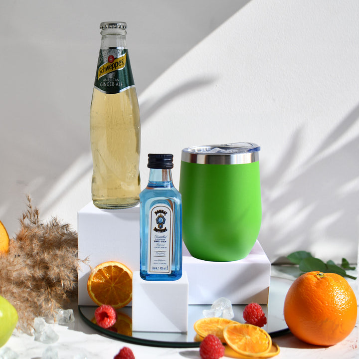 Geschenk-Set mit Becher + Wunschgravur inkl. Bombay Sapphire + Mischgetränk