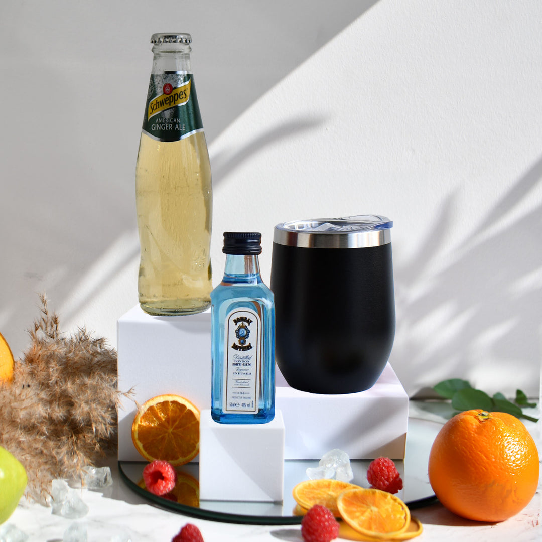 Geschenk-Set mit Becher + Wunschgravur inkl. Bombay Sapphire + Mischgetränk