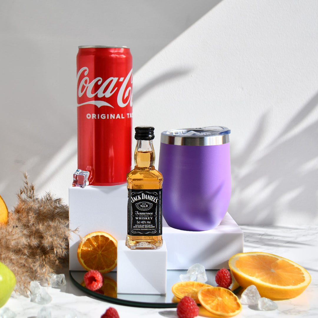 Geschenk-Set mit Becher + Wunschgravur inkl. Jack Daniels Whiskey + Mischgetränk