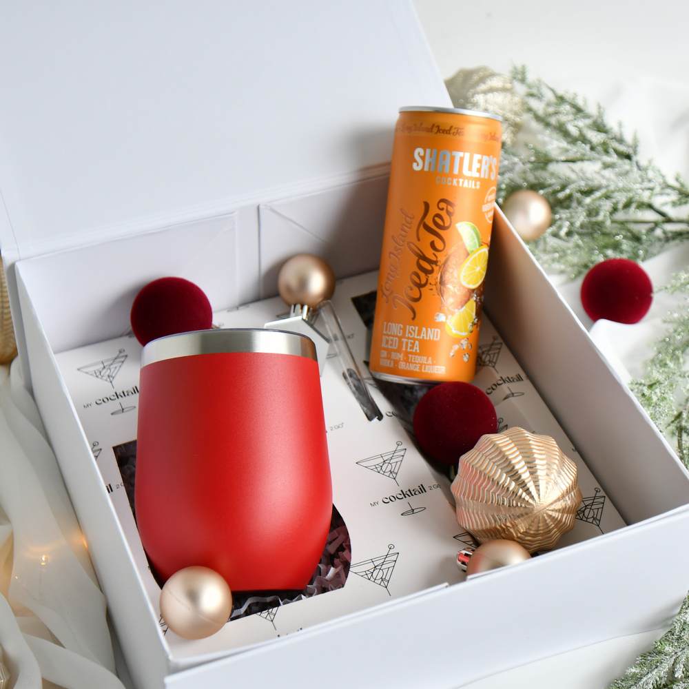 Geschenkset mit rotem personalisiertem Edelstahlbecher und Shatlers Long Island Iced Tea