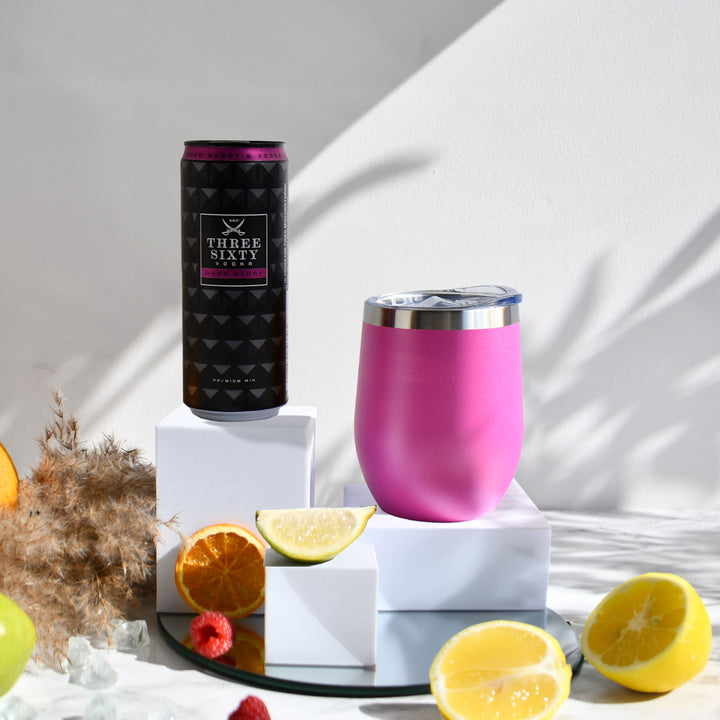 Geschenk-Set mit Becher + Wunschgravur inkl. THREE SIXTY Vodka Dark Berry