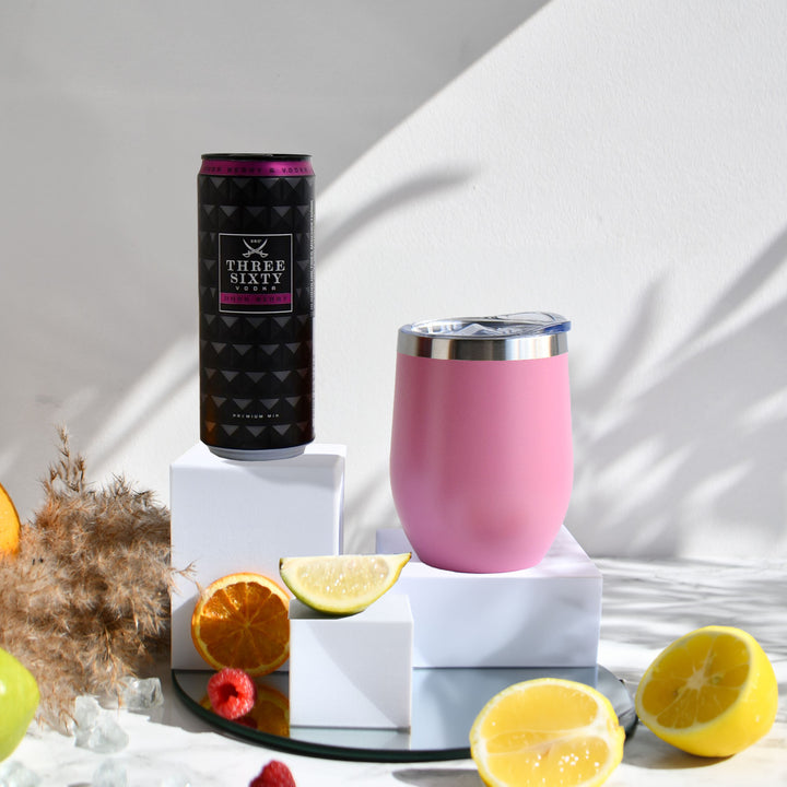 Geschenk-Set mit Becher + Wunschgravur inkl. THREE SIXTY Vodka Dark Berry